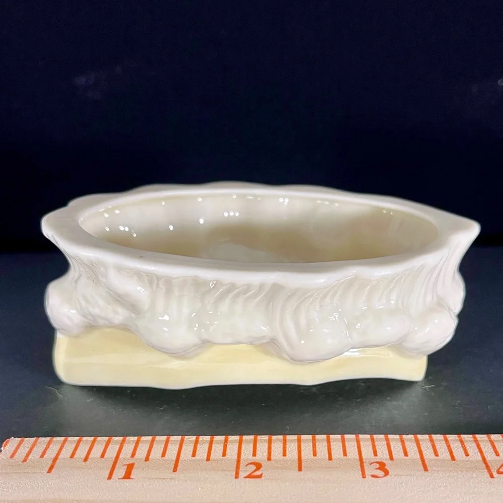 Vintage 5th Mark 1955-1965 Ireland Belleek Boat Master Salt‎ Dip Yellow Lustre
